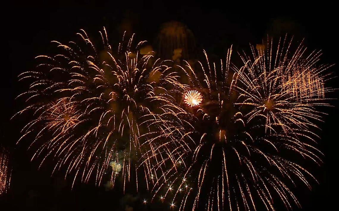 В Пензе салют в честь Дня России и Дня города прогремел в четырех местах